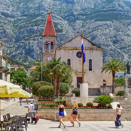Pura Vida Apartment Makarska